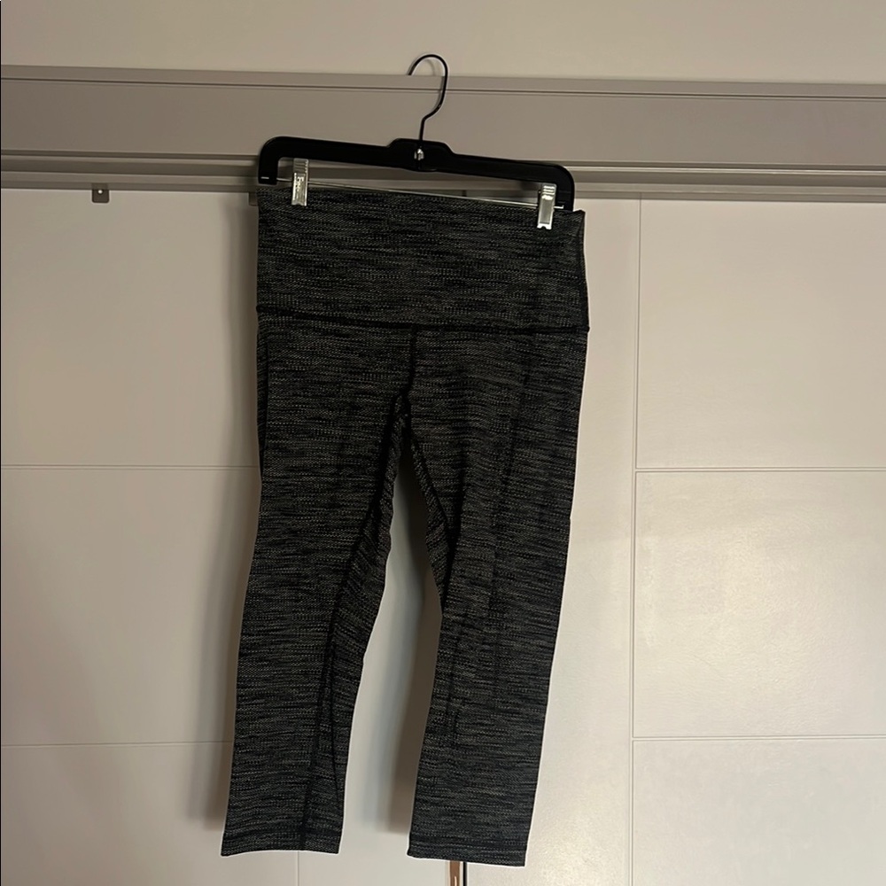 Lululemon Athletica Black Capri Leggings